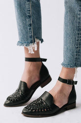 Ballerines plates à bout pointu et creux tissées